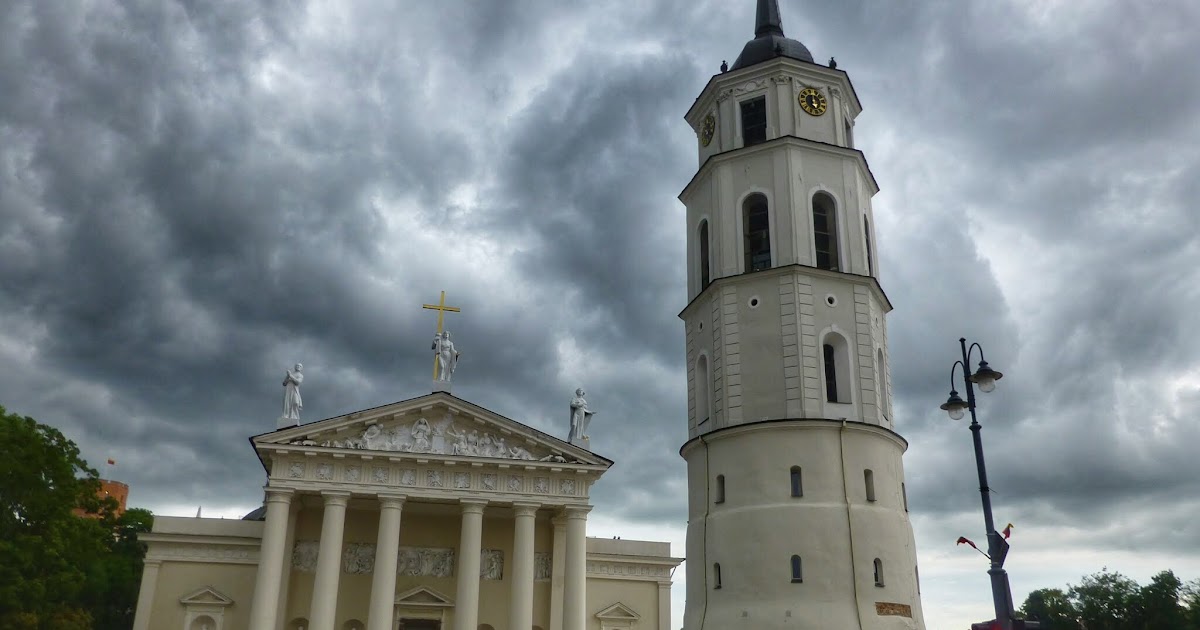 Descubre la belleza de la Iglesia de San Casimiro en Vilnius