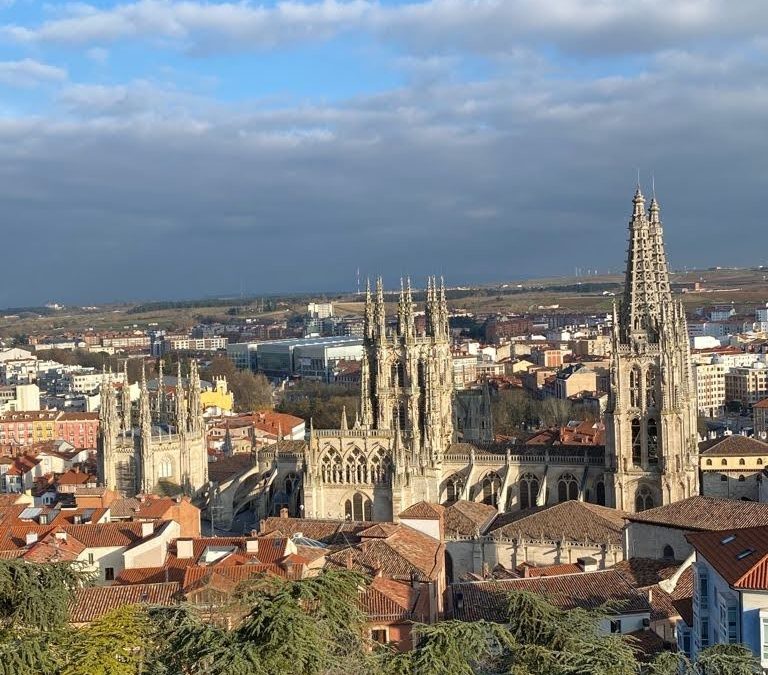 Descubre la belleza y devoción en la Iglesia de San Cosme y San Damián en Burgos