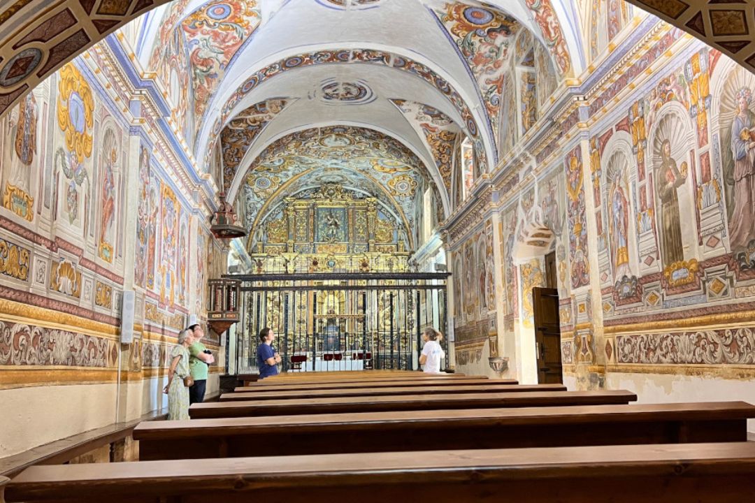 Descubre la belleza y tradición de la Iglesia de San Cosme: Un tesoro escondido