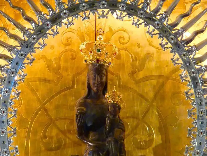 Descubre la devoción a la Virgen de Atocha en Madrid