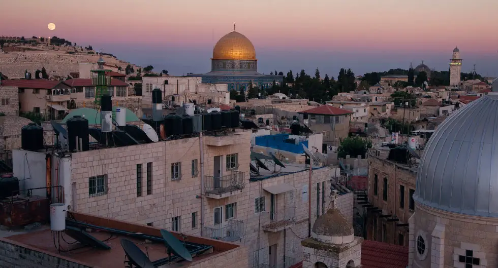 Descubre la fascinante historia de la Basílica de la Santa Cruz de Jerusalén