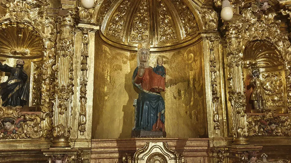 Descubre la historia de la Virgen de la Soterrana en Ávila: fe y devoción