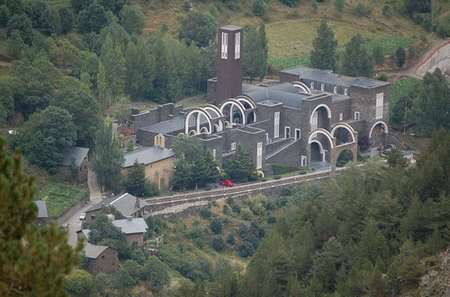 Descubre la historia y devoción a la Virgen de Meritxell en Andorra