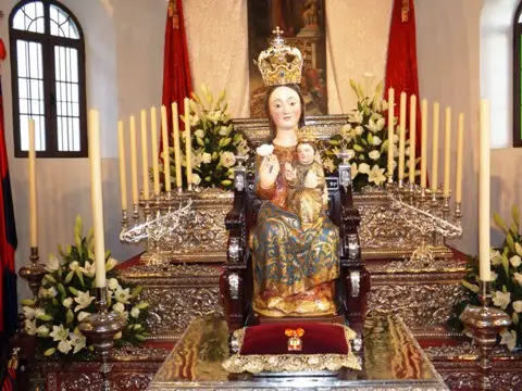 Descubre la historia y devoción a la Virgen de Valme en Montequinto