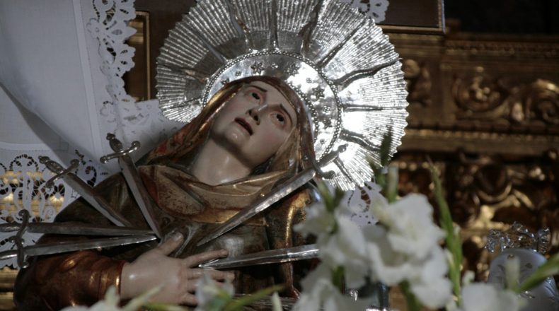 Descubre la historia y devoción en la Parroquia de Nuestra Señora de las Victorias