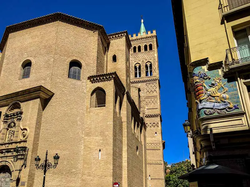 Descubre la historia y la belleza de la iglesia de San Gil Abad