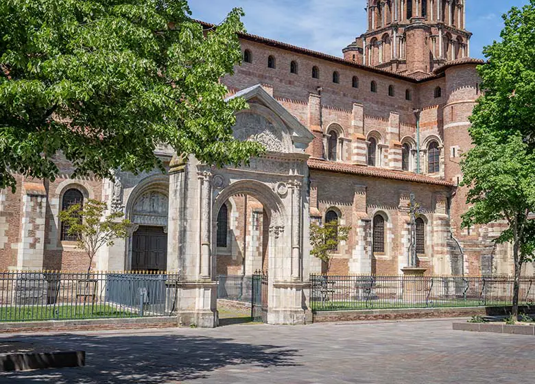 Descubre la majestuosa Basílica de Saint Sernin de Toulouse