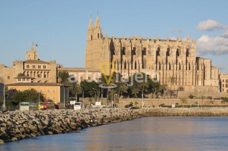 Descubre la majestuosa Basílica de Sant Miquel de Palma: devoción y arquitectura en Mallorca