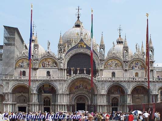 Descubre la mística Basilica de Sao Marcos en Venecia: Una joya arquitectónica y espiritual
