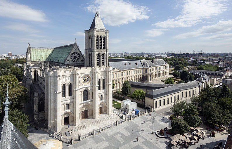 Descubre las Características Únicas de la Basílica de Saint-Denis