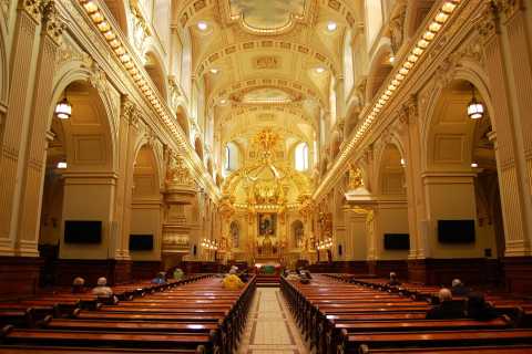 Explorando la majestuosa Basílica Catedral de Notre Dame de Quebec