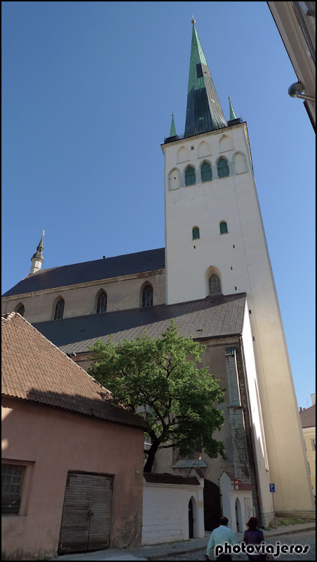Iglesia de San Olaf en Tallin: Historia y misterio en la capital de Estonia
