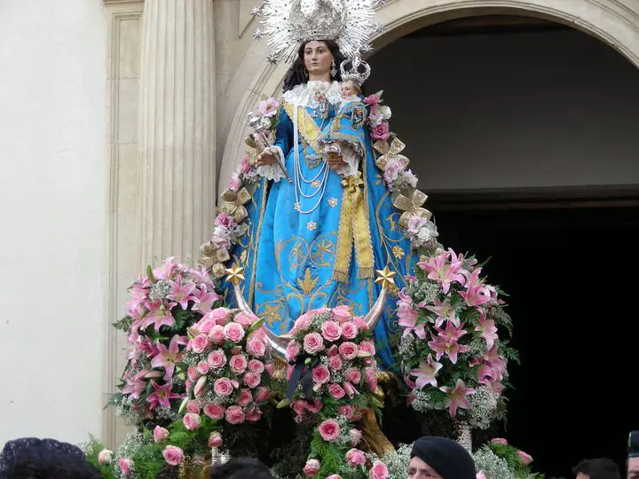 La Virgen de Loreto: Patrona de los viajeros y protectora del hogar