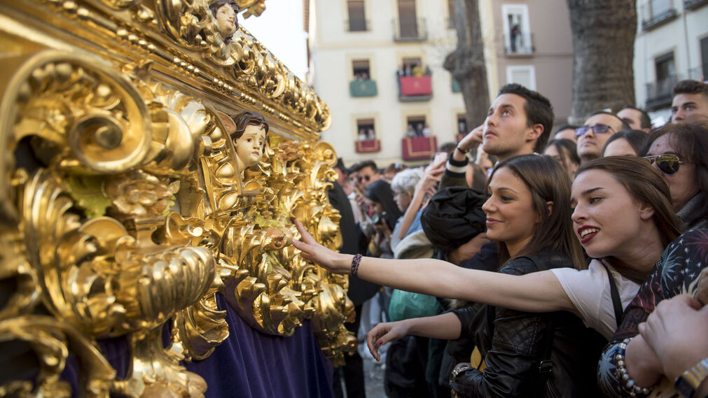 La Virgen de los Gitanos: Historia y Devoción en Granada