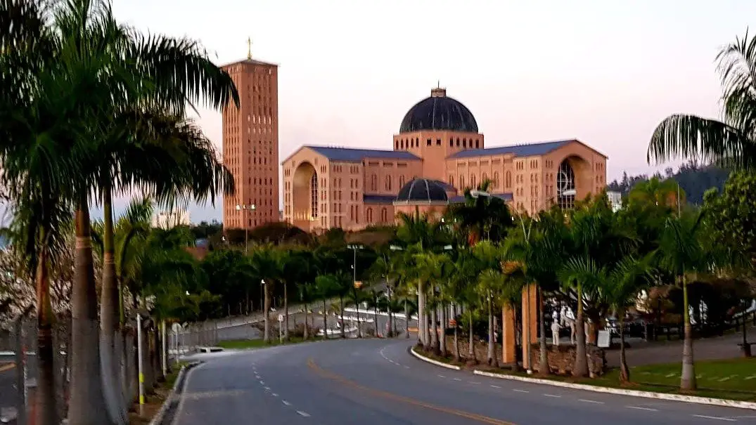 Santuario de fe: La majestuosa Basílica de Nuestra Señora Aparecida en Brasil