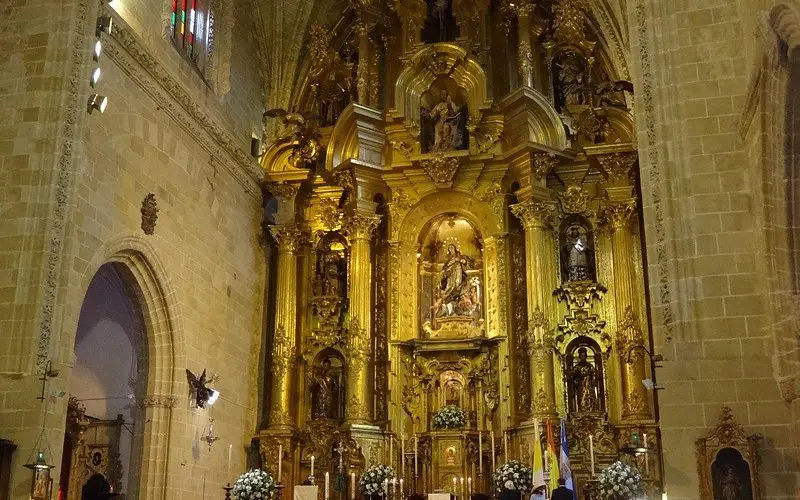 Santuario de San Dionisio: Historia y devoción en Jerez de la Frontera